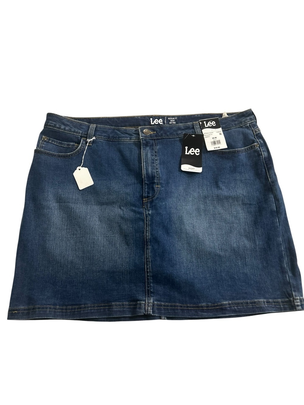 NWT Lee Women’s Liberty Mid-Rise Denim Skort – Size 22M